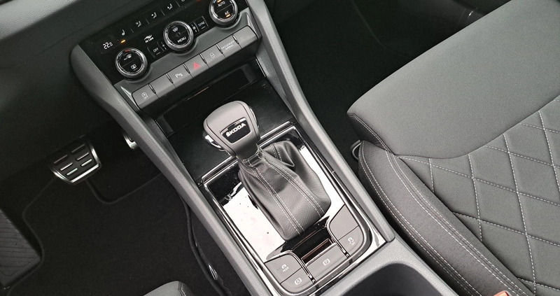 Skoda Karoq cena 164950 przebieg: 9, rok produkcji 2024 z Białogard małe 781
